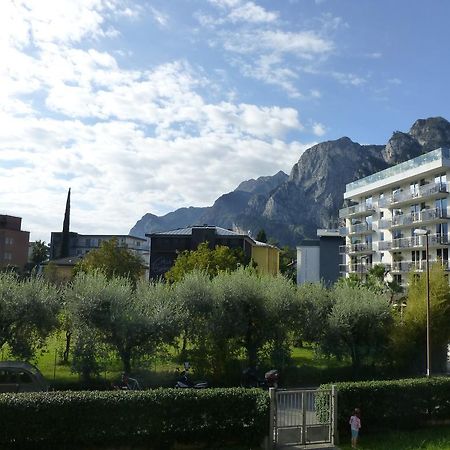 Appartamento Lombardi Riva del Garda Buitenkant foto