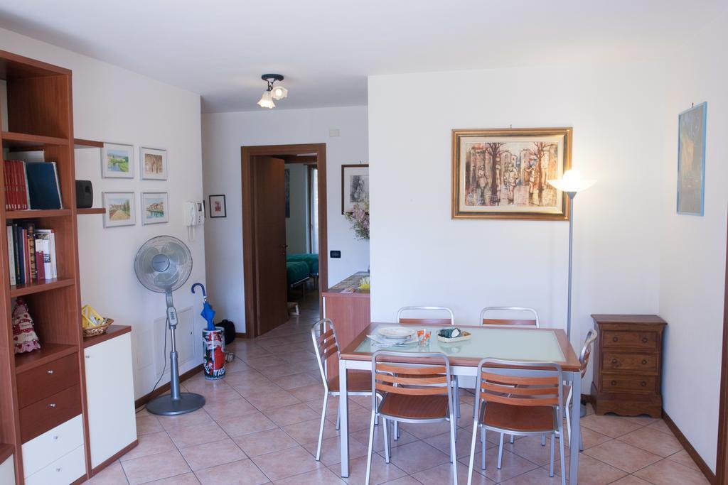 Appartamento Lombardi Riva del Garda Kamer foto